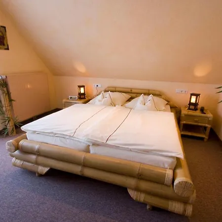 Landhotel Grimmeblick 호텔 4*